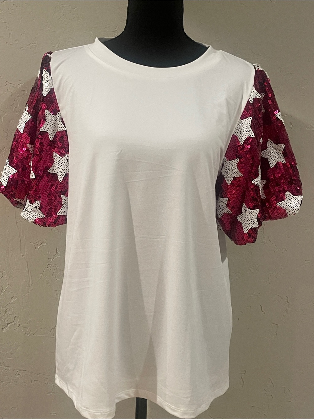 Haptics White Tee with Fuchsia Sequin Star Puff Sleeves.,NWOT PTP 20 Sz. SM